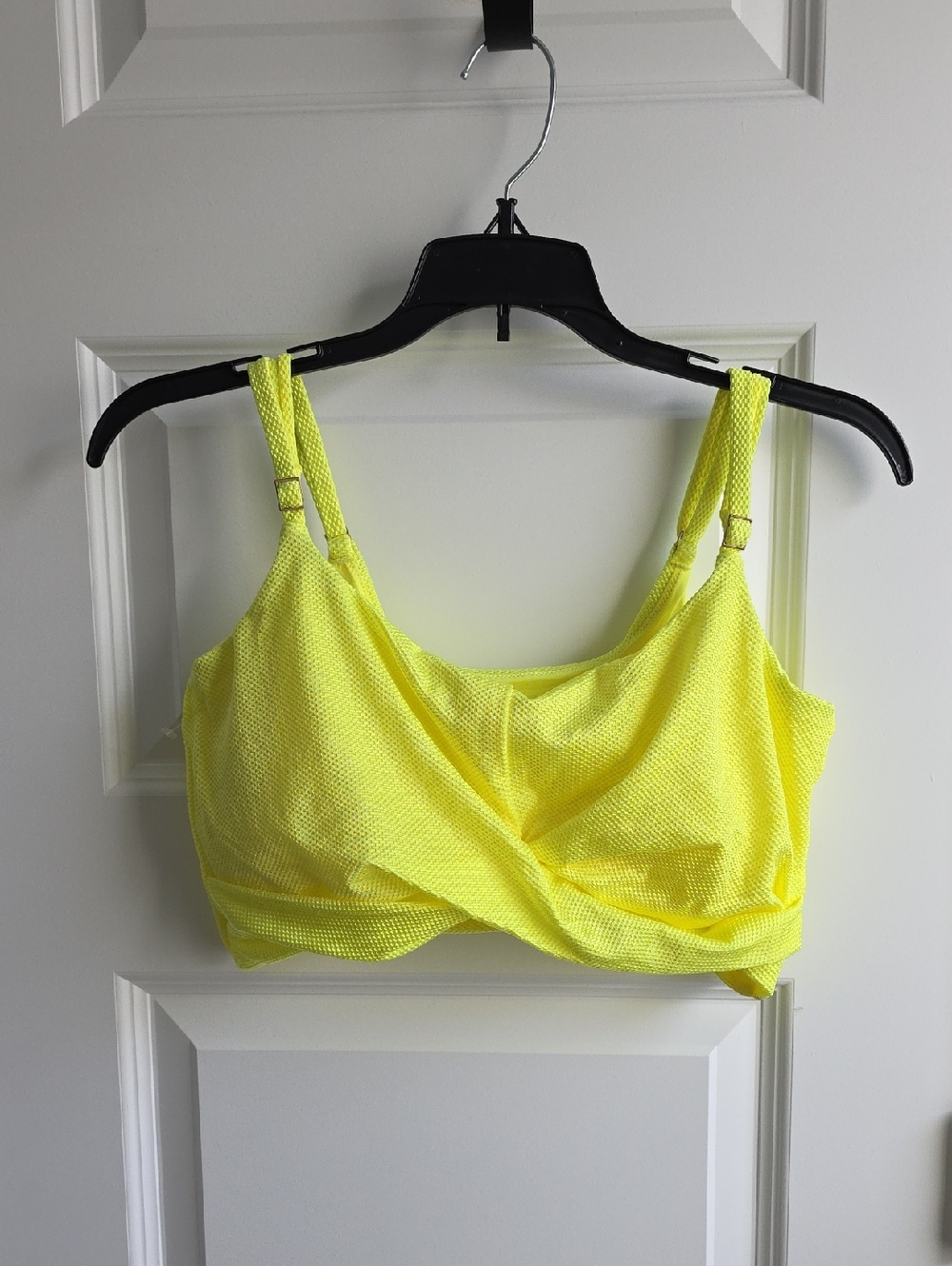 Aerie Neon Yellow Bikini Top W Twist Front XL G090